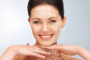 Căng da mặt bằng chỉ là gì? Nên nâng cơ mặt hay không?