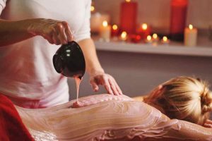 Dịch vụ dưỡng da, tắm trắng