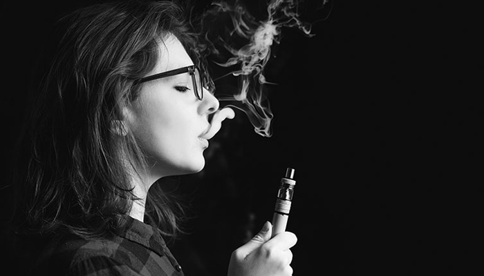 5 mẫu máy Vape đẹp phù hợp cho nữ