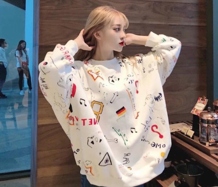 Áo sweater họa tiết