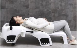 Gội đầu theo tư thế nằm ngửa