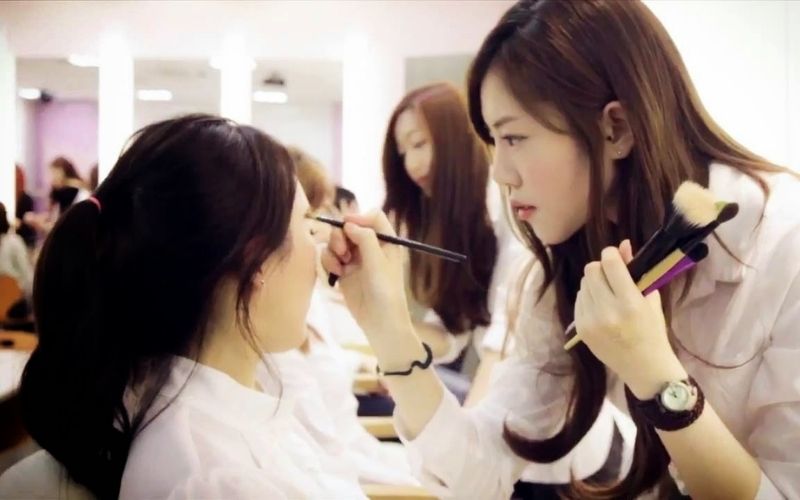 du học hàn quốc học makeup