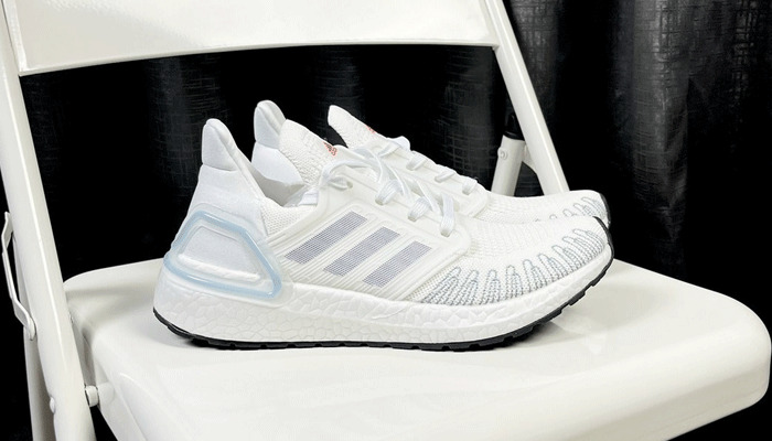 Thương hiệu giày adidas tại Xám Sneaker