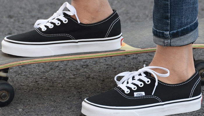 Vans - Thương hiệu giày tại Xám Sneaker được yêu thích