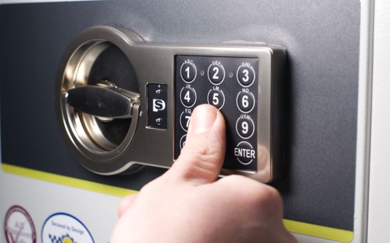 Trường hợp nên sử dụng két sắt điện tử