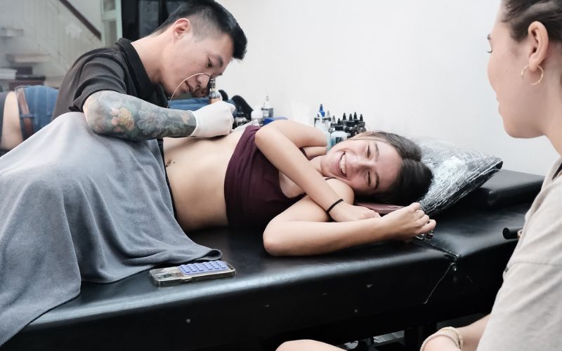 Professional tattoo procedure of Sutran Tattoo Studio